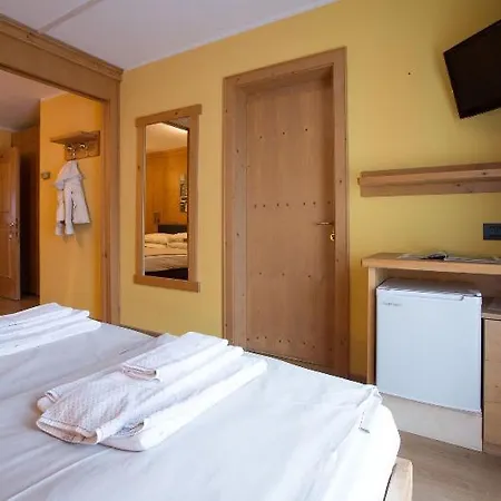 Angelica Hotel 3*
