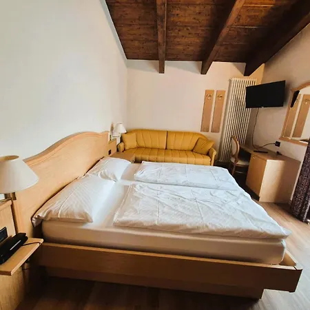 Angelica فندق 3*