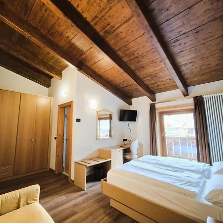 فندق Angelica 3*