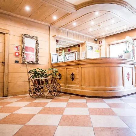 Angelica ليفينو