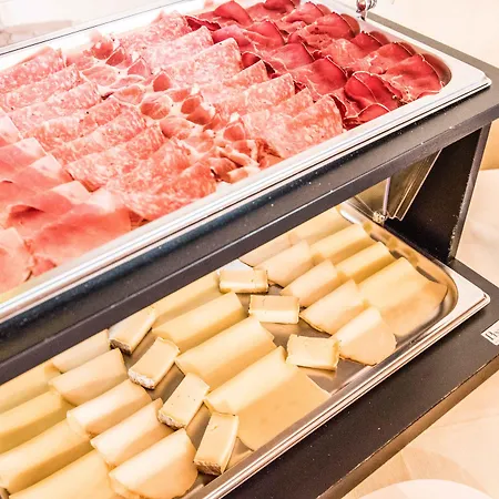 فندق Angelica 3*